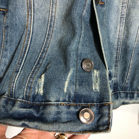 Carbon 70829 Denim Blue Yellowish Wash Distressed Buttoned Trucker Jean Jacket L - Picture 8 of 16